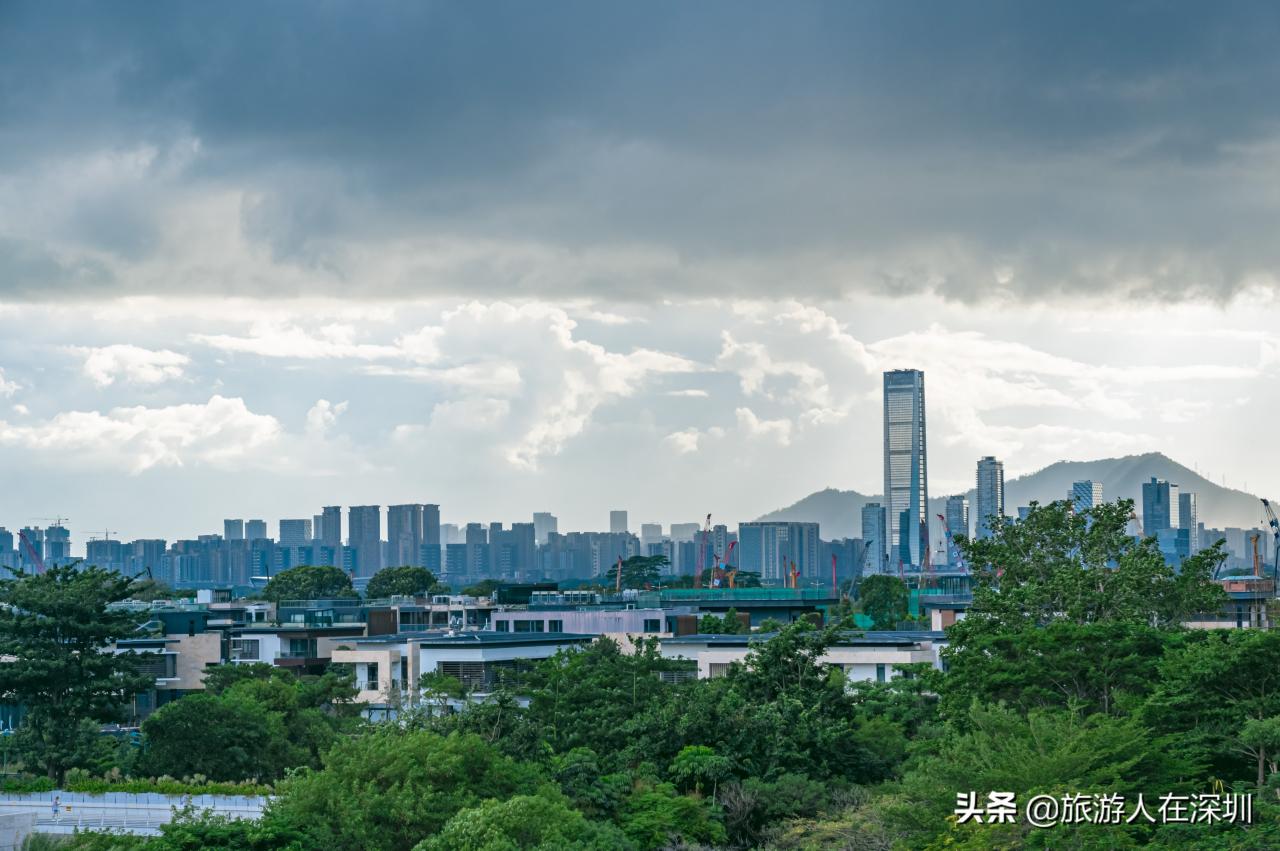 深圳最繁华的地方在哪里（深圳市最繁华的商业街）