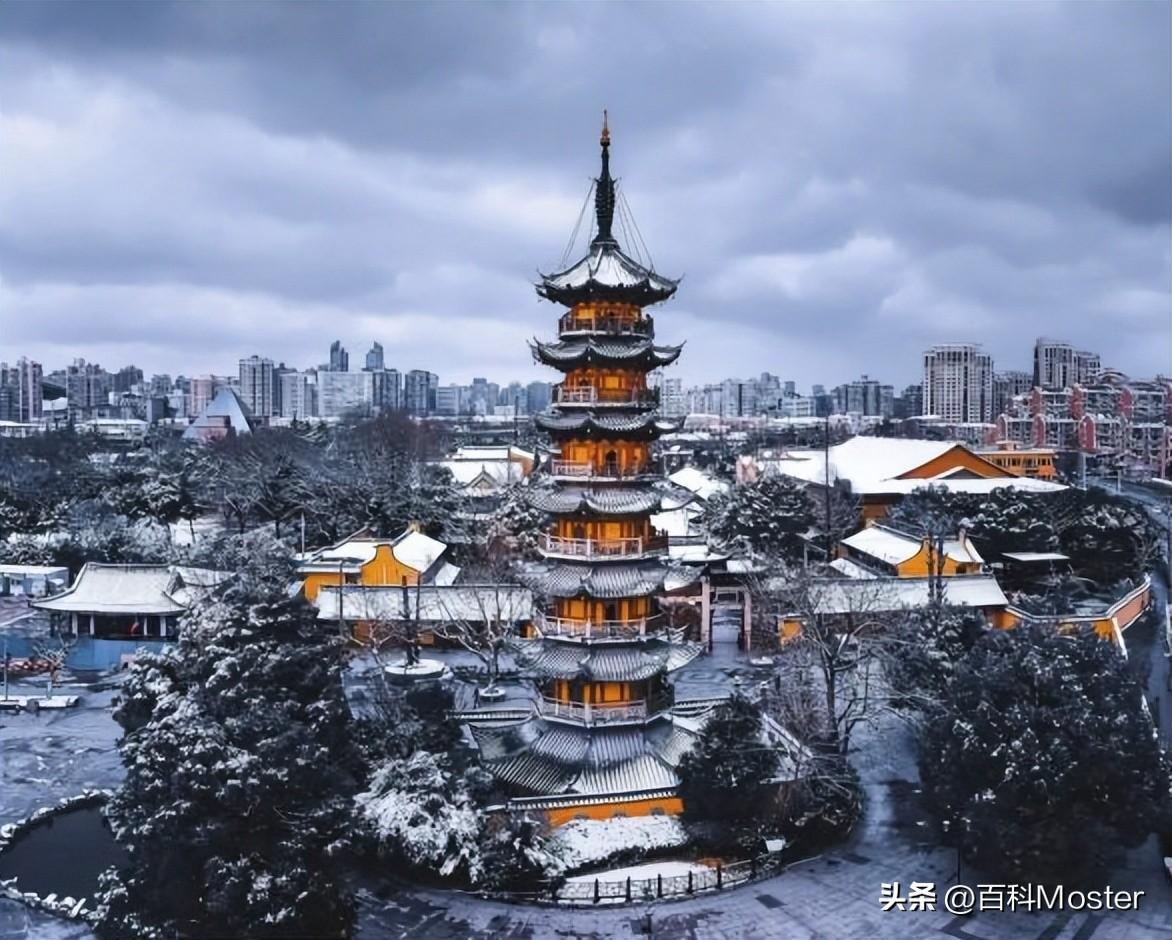 上海地标建筑三个俗称（上海三座地标性建筑物图片和名称）