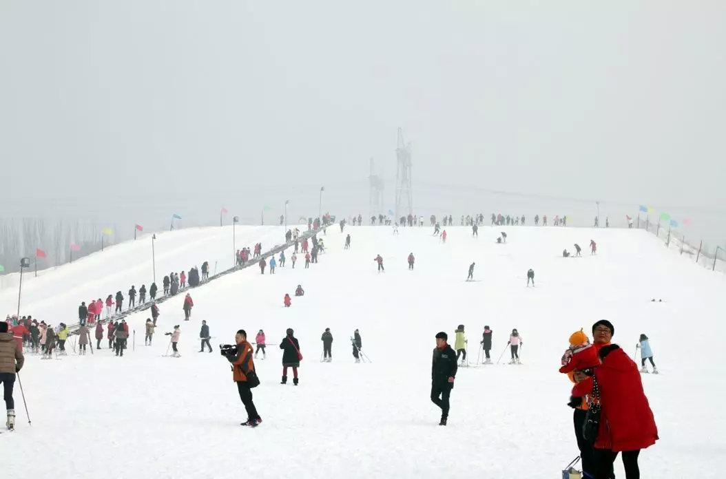 新乡五龙山滑雪场什么时候开放（滑雪场费用明细及攻略）