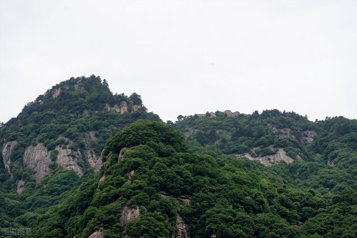 西安有什么山比较出名（西安值得去爬及可以看日出的名山）