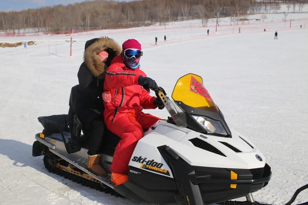 中国雪乡在哪个城市及成因（怎么去雪乡最方便）