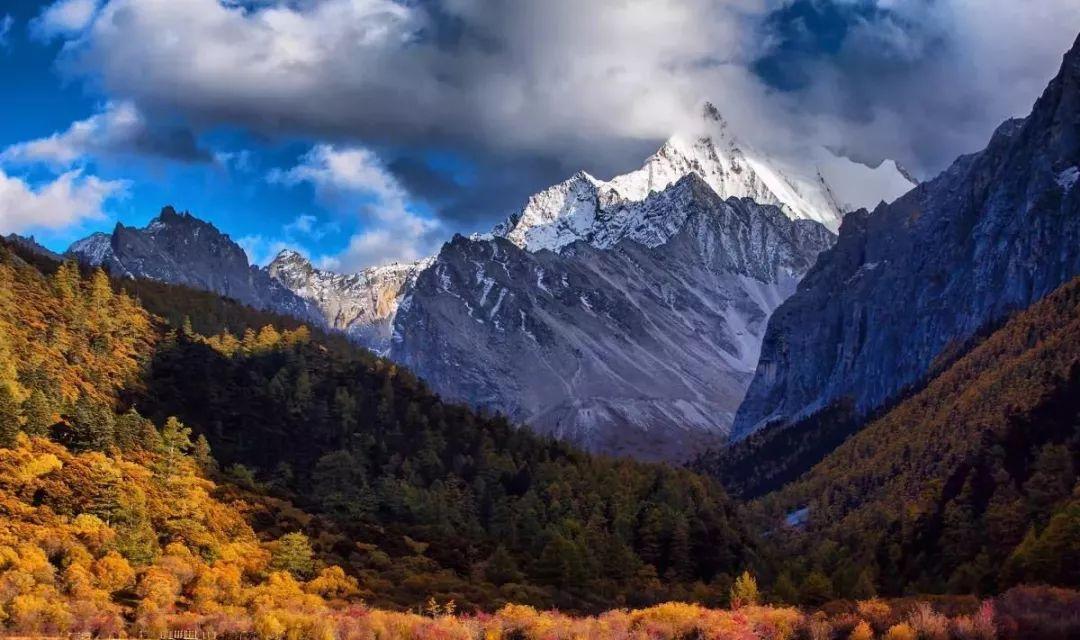 看雪山去哪个比较好（中国最美十大雪山排名）