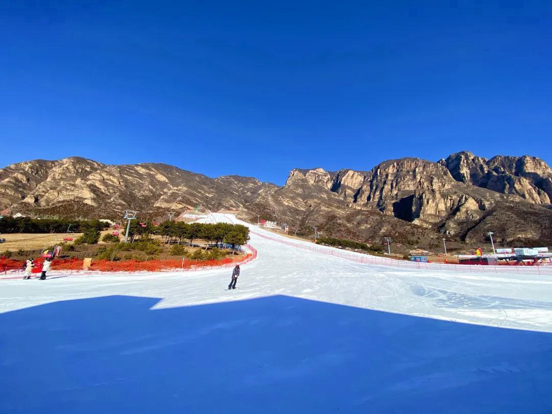 延庆的滑雪场有哪些（北京延庆滑雪场及费用）